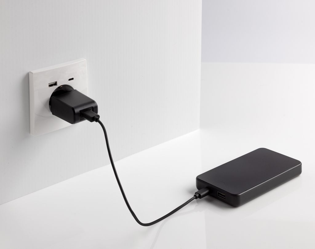 XDP322_56-01Boostcore 10_000mAh Powerbank aus RCS rec. Kunststoff_ schwarz
