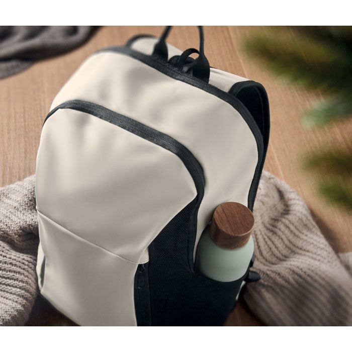 MO2684-43Korovin 15_ Laptop-Rucksack PU_ off white