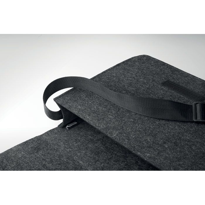 MO6186-15Baglo Umhaengetasche aus RPET-Filz_ steingrau