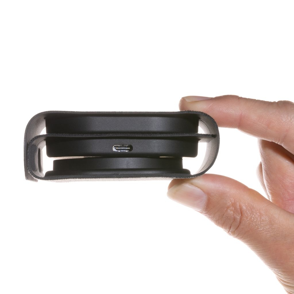 XDP308.53-1Swiss Peak 15W 3-in 1 Wireless-Reise-Charger aus RCS Plastik_ grau