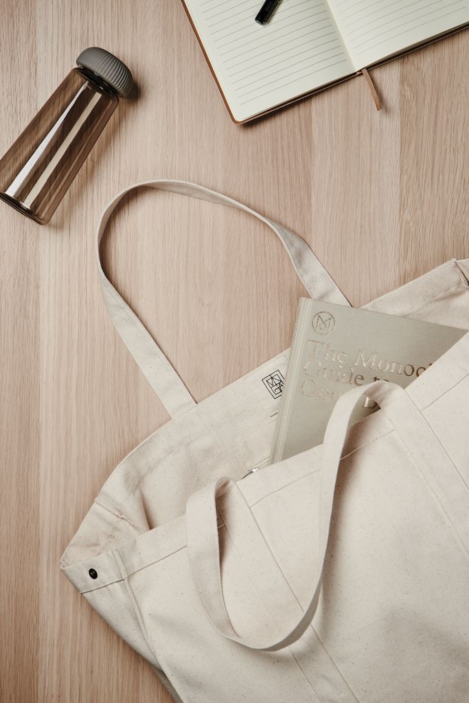 XDV76201-3VINGA Hilo AWARE™ Maxi-Tasche aus recyceltem Canvas_ off white