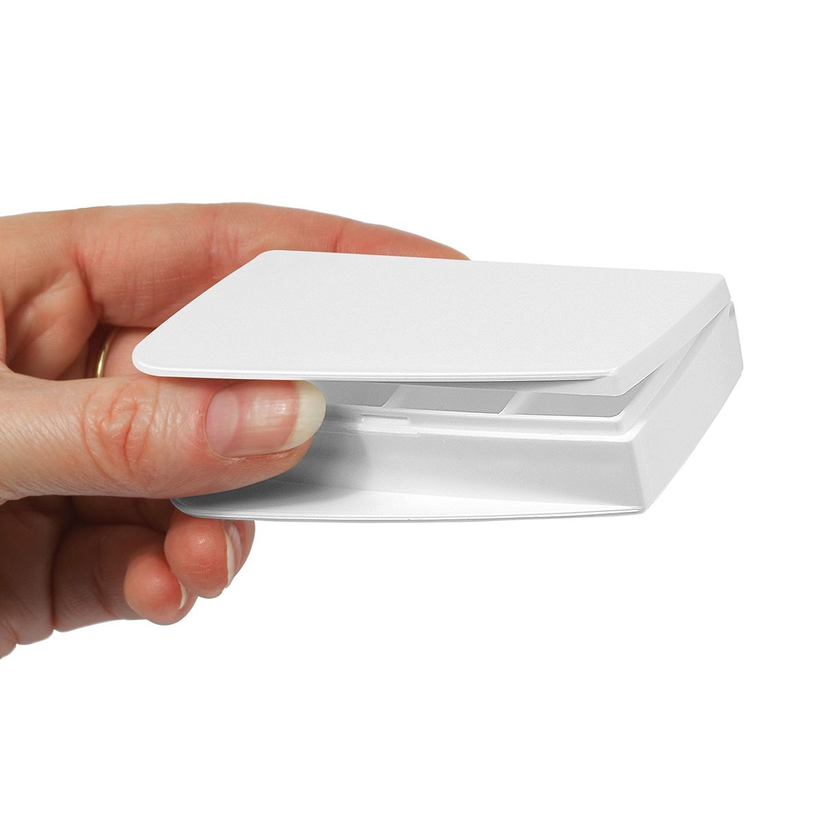 HE8728-0-0Pillendose _Alpha_ weiss_ weiss