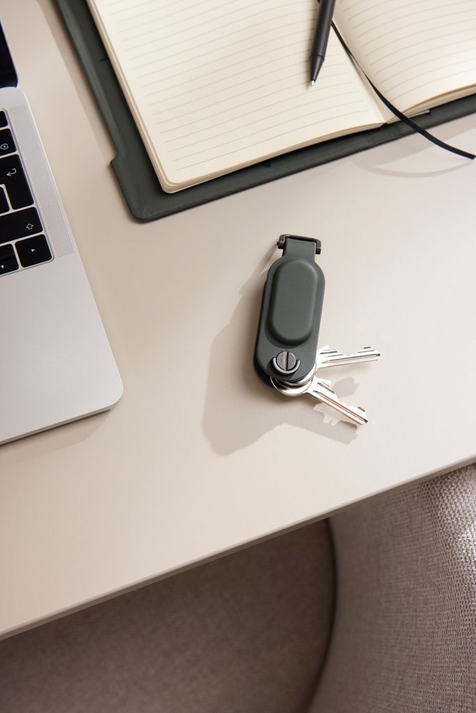 XDV30102-07VINGA Baltimore RCS Schluesselhalter mit Dual-Finder_ gruen