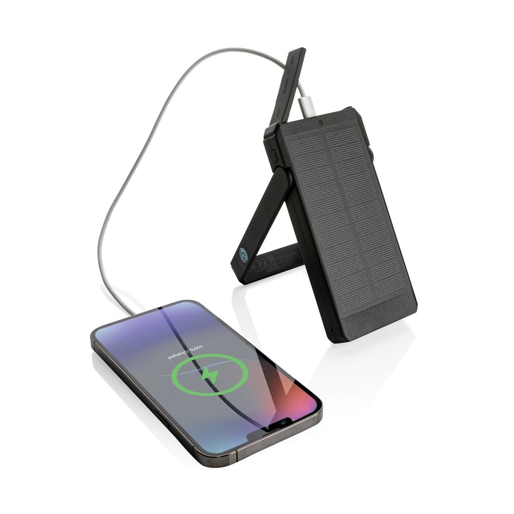 XDP322_34-1Skywave 10000mAh Solarpowerbank aus RCS recycelt. Kunststoff_ schwarz