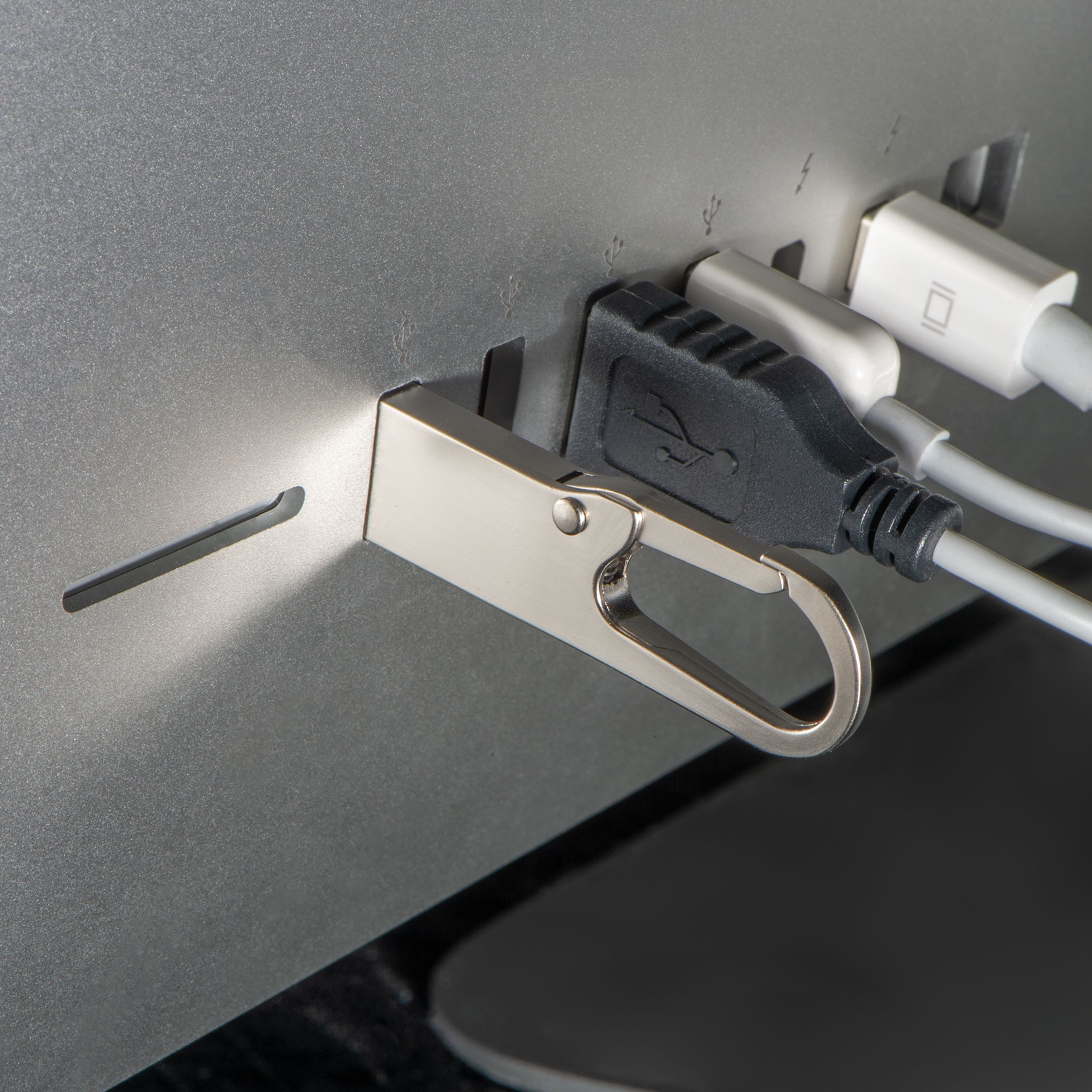 MA20992-07USB-Stick Metall mit Karabinerhaken 8GB_ silbergrau