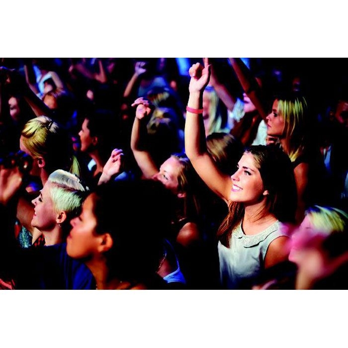 MO8942-05Tyvek Tyvek® Event Armband_ Rot