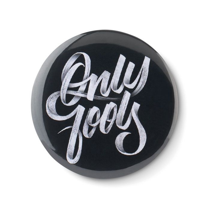 MO9331-16Pin Opener Magnet-Badge mit Kapselheber_ Mattsilber