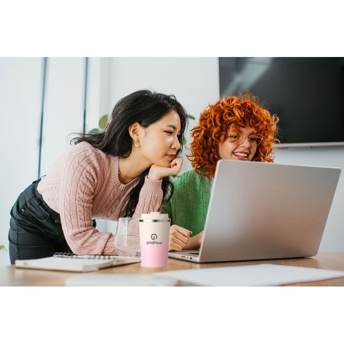 MO2885-11Brace Gradient Doppelwandiger Becher 350 ml_ babyrosa