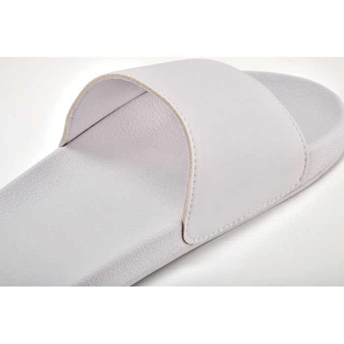 MO2384-06Kolam Badeschlappen Groesse 46_47_ Weiss