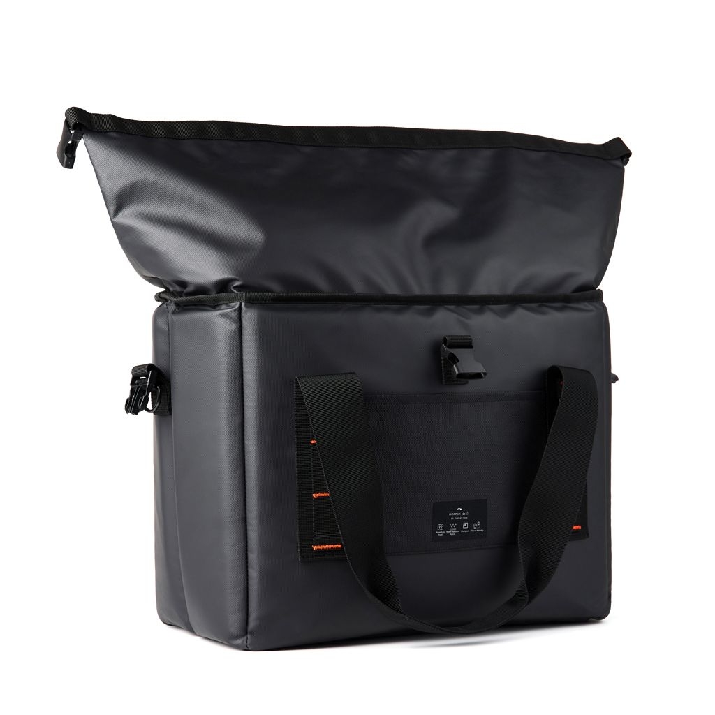 XDND210_02-01Nordic Drift RCS wasserabw. Kuehltasche 22 Liter_ schwarz