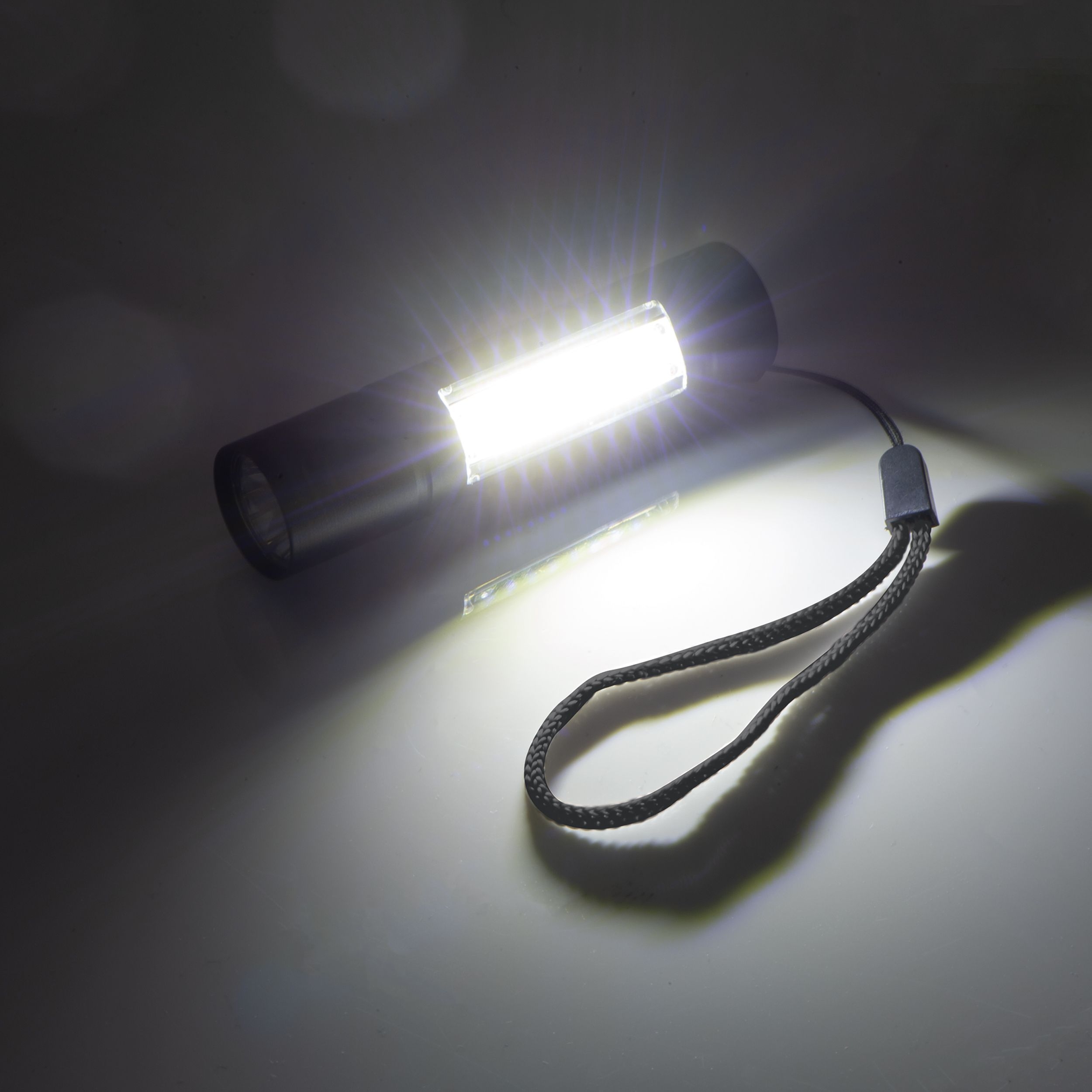 MA93791-03Akku Taschenlampe _ schwarz