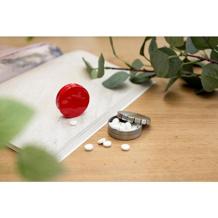 GI1616-01Pfefferminzbonbons Anika_ schwarz