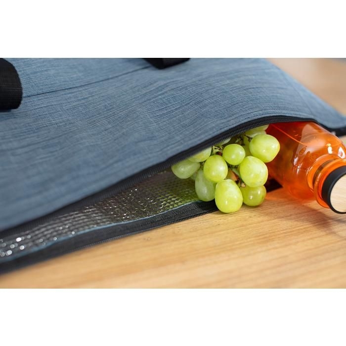 GI1042184-29600D Polyester-Kuehltasche Alejandro_ hellgruen