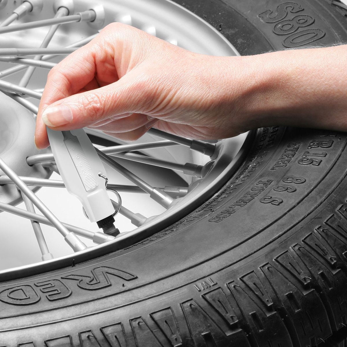 HE8275R-0-0Reifenprofiltiefenmesser mit Ventilkappendreher_ weiss_ weiss