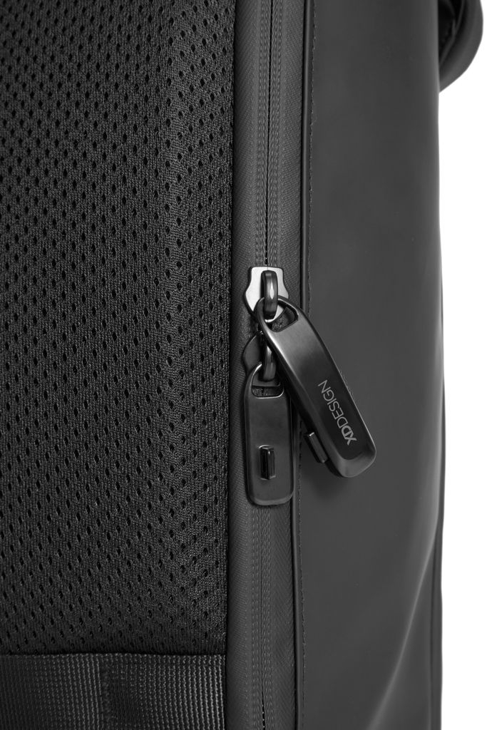 XDP706.26-01Urban wasserabweisender Flap-Top Rucksack_ schwarz