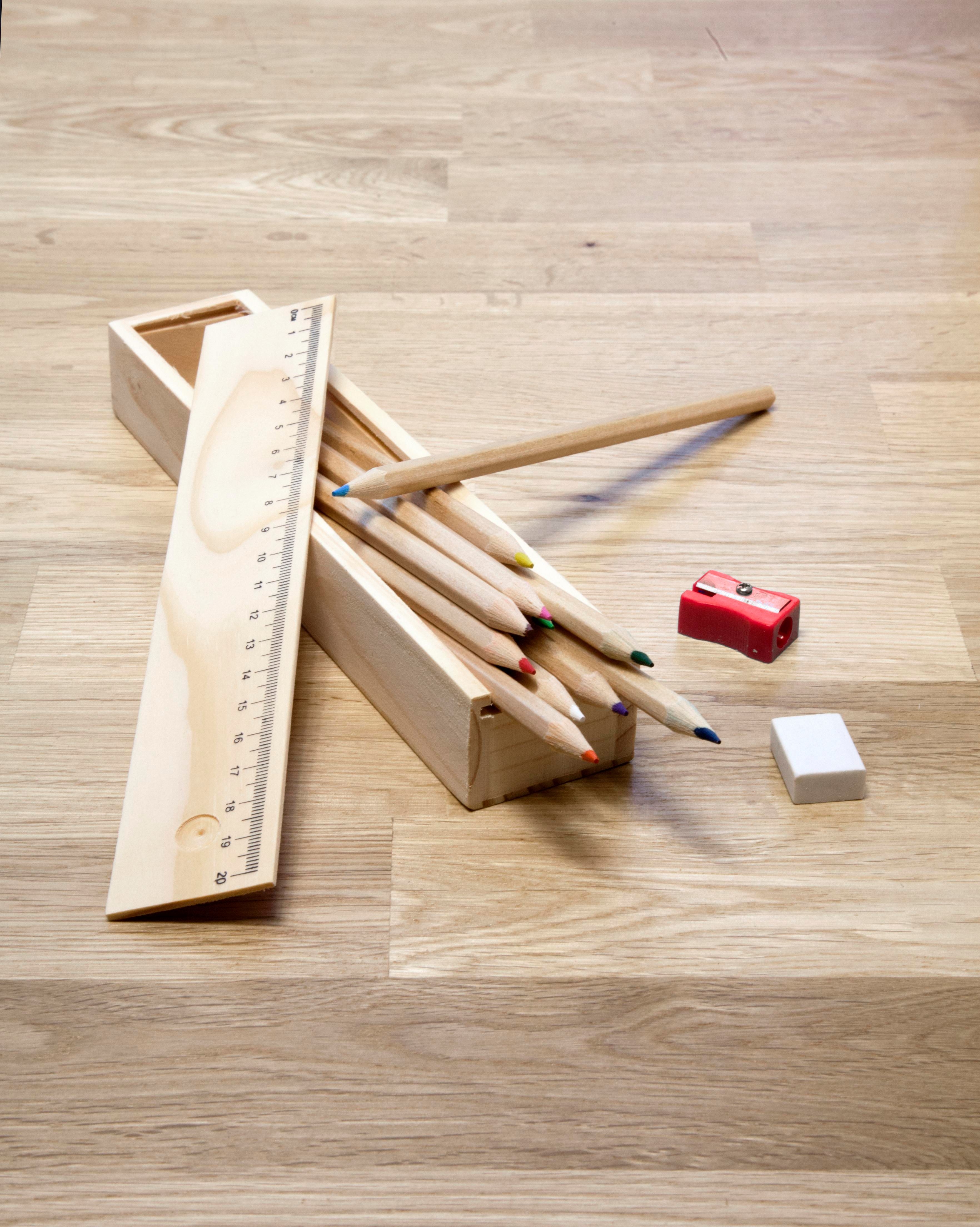 GI2545-11Buntstifte 12er Setin Holzbox Carmelita_ brown