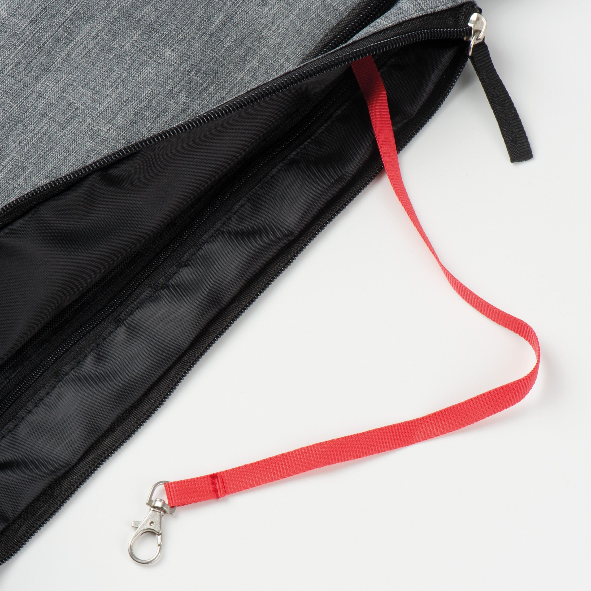 MA60916-07Umhaengetasche aus Polyester_ silbergrau