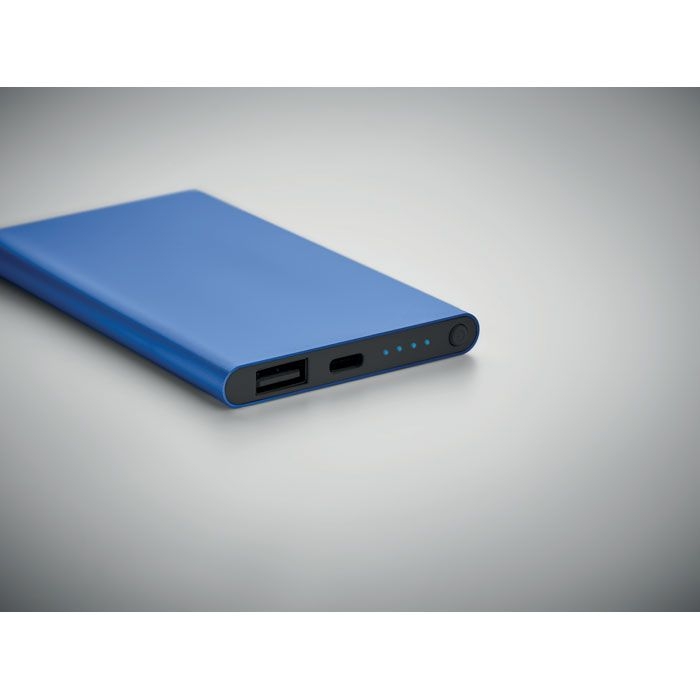 MO6825-37Powerflat C Powerbank 4000 mAh_ Koenigsblau