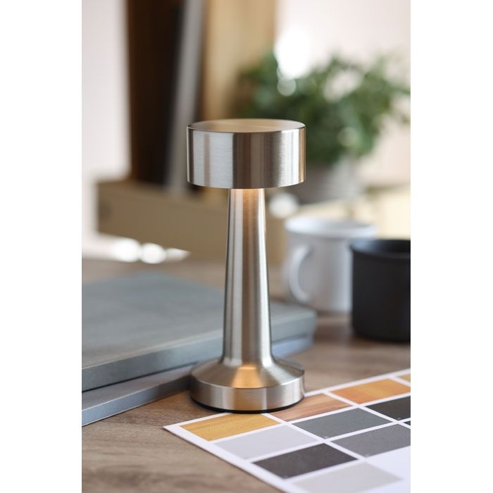 MO2478-16Hierluz USB-Tischlampe Metall_ mattsilber