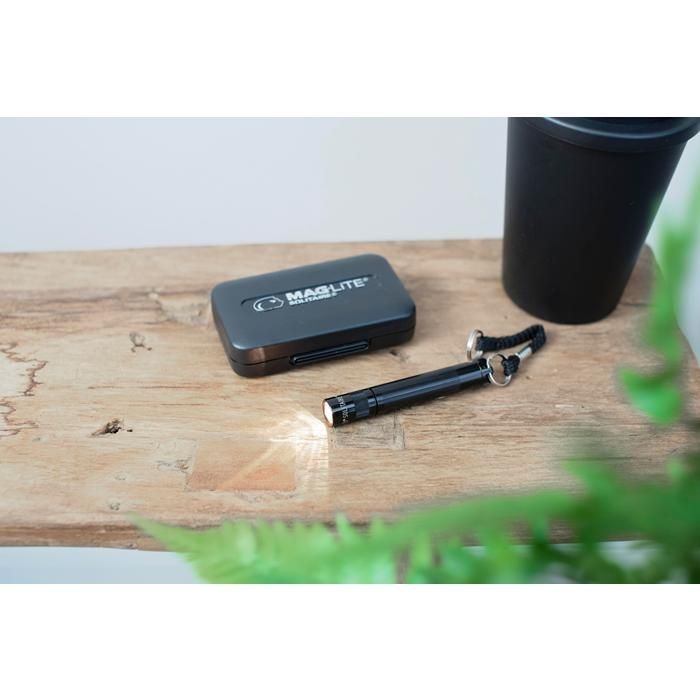 GI2814-08Mini-Maglite-Taschenlampe_ rot