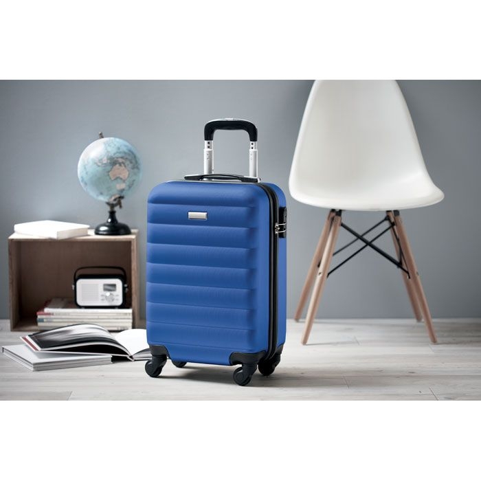 MO9178-37Budapest Hartschalen Trolley_ koenigsblau